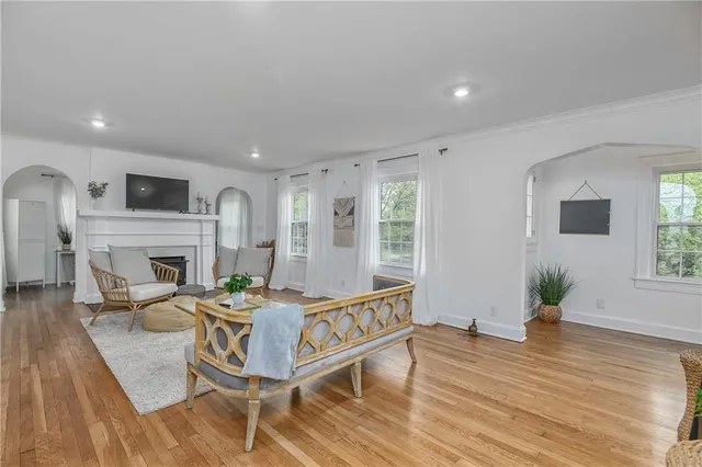 $630,000 | 5707 The Paseo, Kansas City, MO 64110