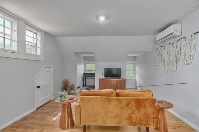 $630,000 | 5707 The Paseo, Kansas City, MO 64110