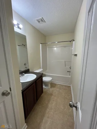 $2,175 | 166 Seabreeze Court, Newnan, GA 30265