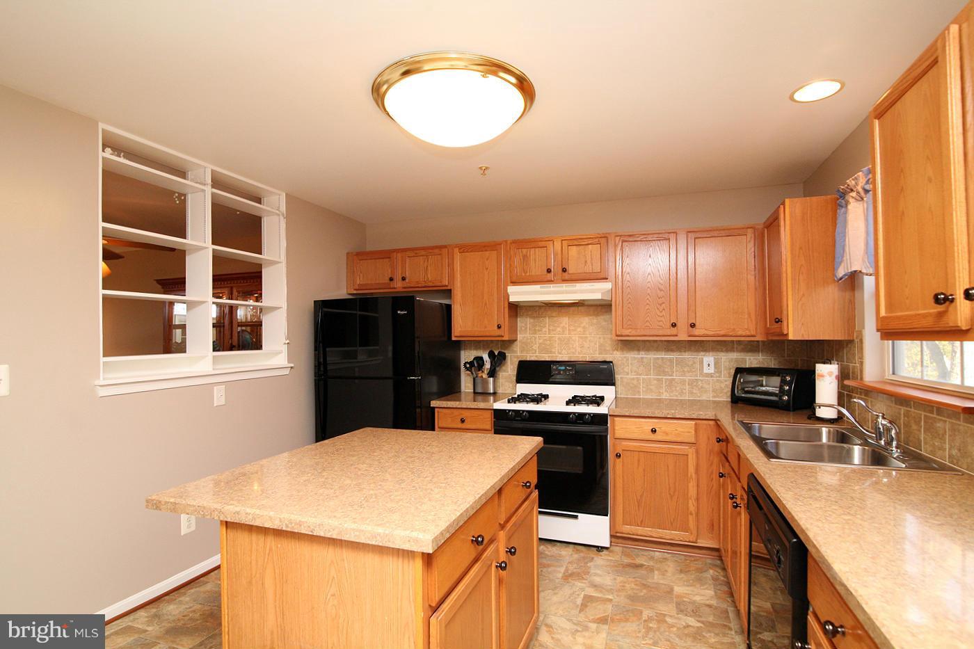 101 Carolstowne Road Reisterstown, MD 21136 - Photo 8 of 30 Kitchen