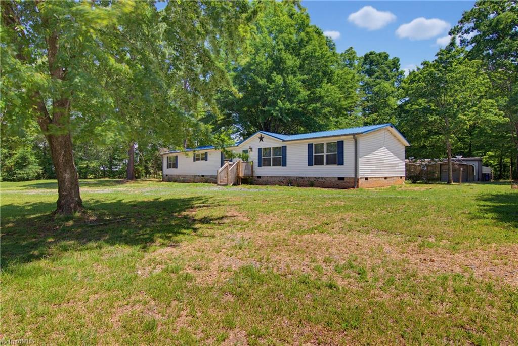 1041 Whitts Road Madison, NC 27025 - Photo 36 of 39