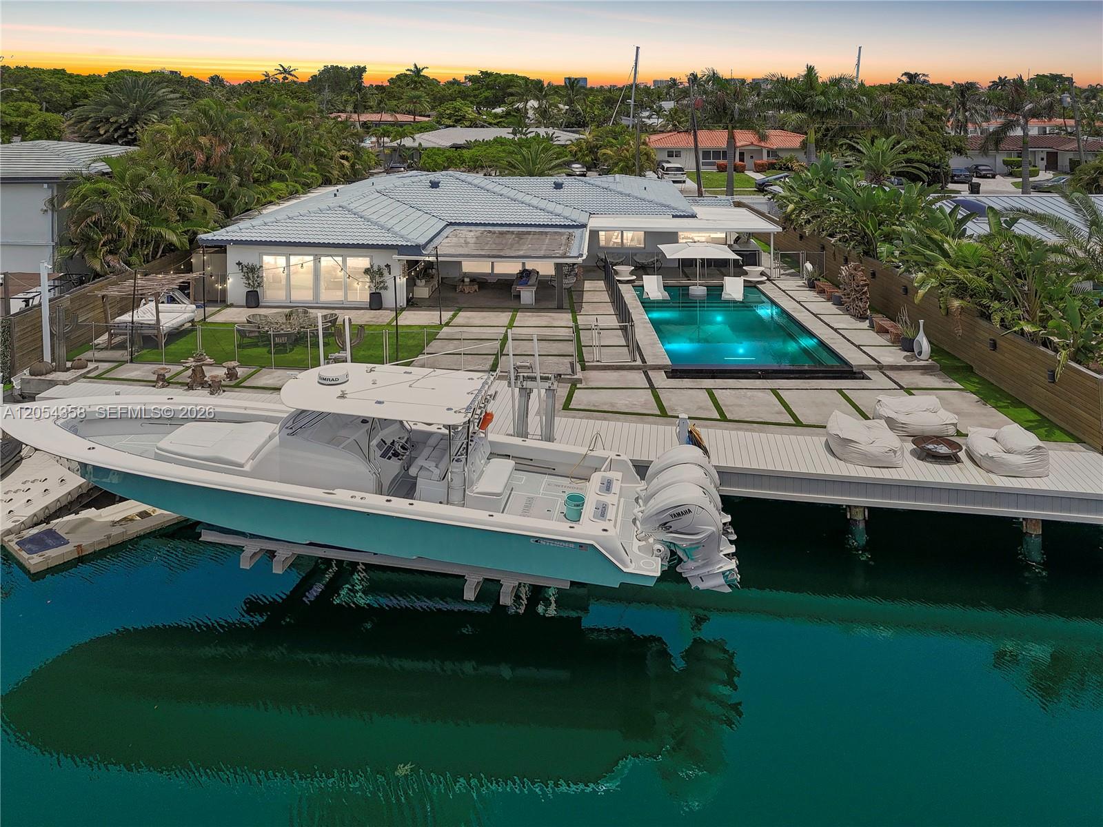 12930 Auralia Road North Miami, FL 33181 - Photo 4 of 34 Gallery Image 4