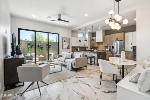 $754,900 | 377 East Windsor Avenue, Unit 4, Phoenix, AZ 85004