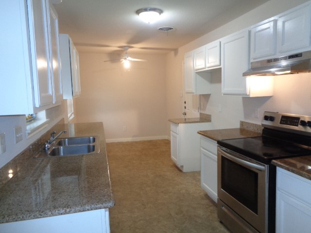 20107 Beechview Lane Katy, TX 77449 - Photo 8 of 21 9206 Mahoning Drive - photos prior to tenant occupancy