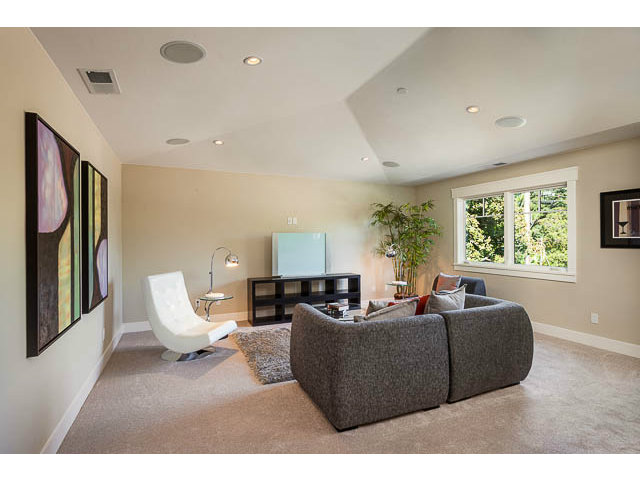 904 Riverside Drive Los Altos, CA 94024 - Photo 10 of 23 Gallery Image 10