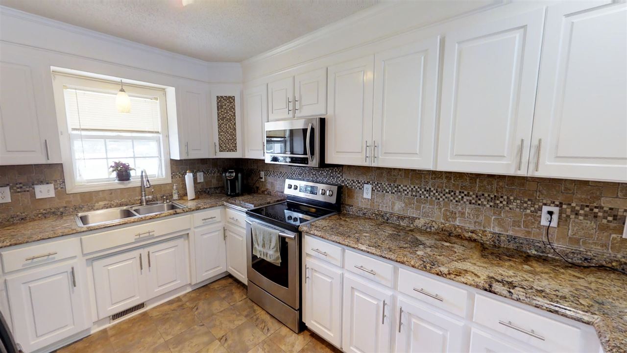 251 Orchard Grove Road Campobello, SC 29322 - Photo 3 of 24 Gallery Image 3