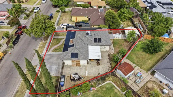 $360,000 | 4867 East Leisure Avenue, Fresno, CA 93727