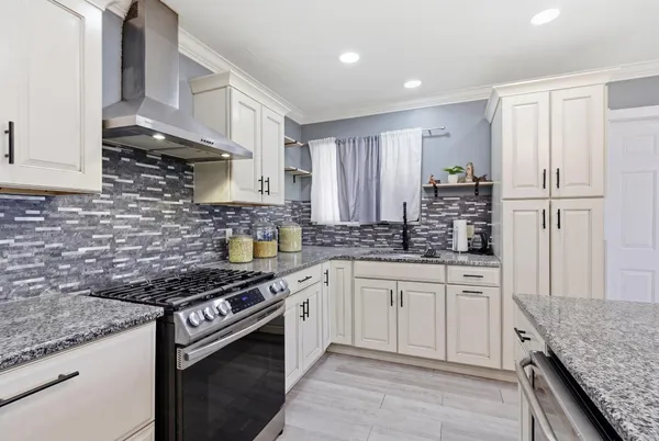 $360,000 | 4867 East Leisure Avenue, Fresno, CA 93727