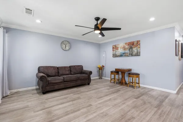 $360,000 | 4867 East Leisure Avenue, Fresno, CA 93727