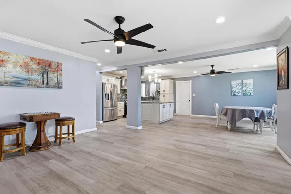$360,000 | 4867 East Leisure Avenue, Fresno, CA 93727