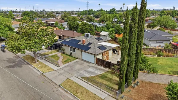 $360,000 | 4867 East Leisure Avenue, Fresno, CA 93727
