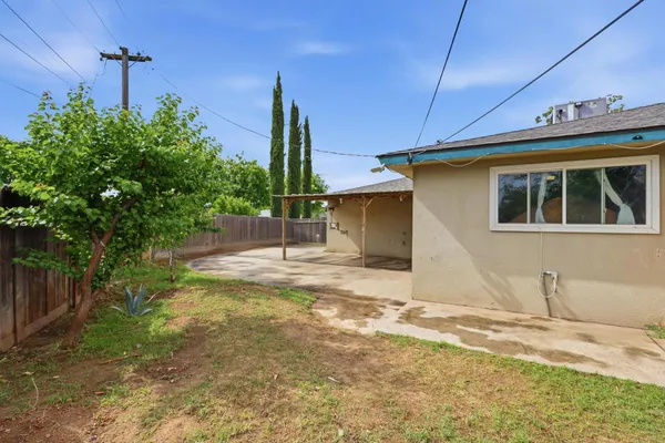 $360,000 | 4867 East Leisure Avenue, Fresno, CA 93727