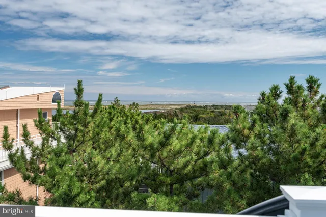 $1,799,000 | 5 West 4th Street, Barnegat Light, NJ 08006
