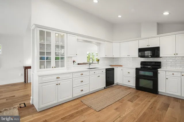 $1,799,000 | 5 West 4th Street, Barnegat Light, NJ 08006