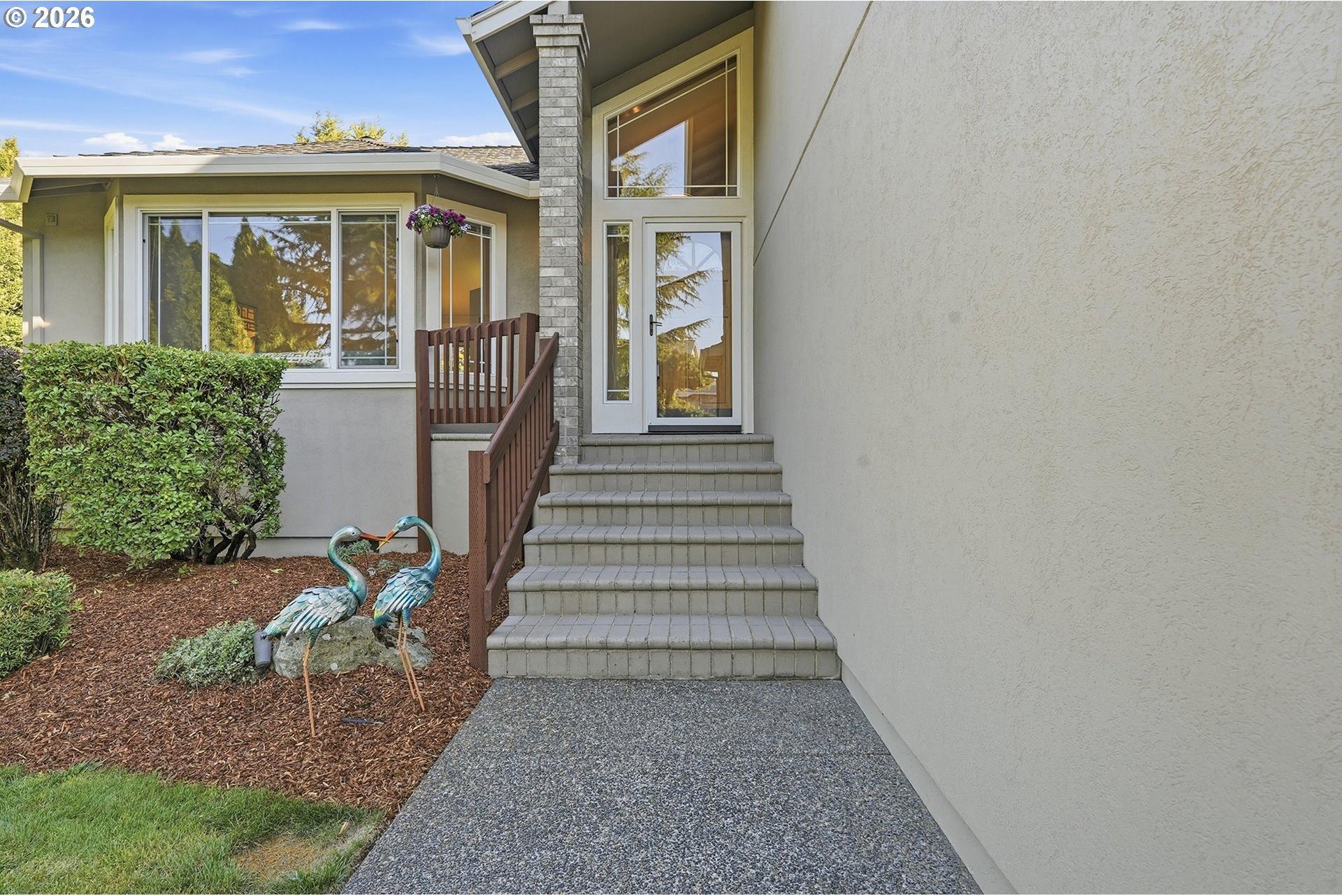 2704 Southwest Giese Loop Gresham, OR 97080 - Photo 6 of 44 Gallery Image 6