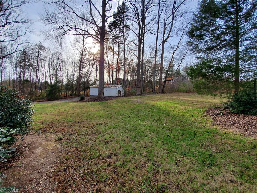 2840 Cole Road Winston-Salem, NC 27107 - Photo 6 of 32 Gallery Image 6