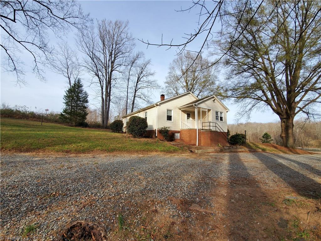 2840 Cole Road Winston-Salem, NC 27107 - Photo 8 of 32 Gallery Image 8