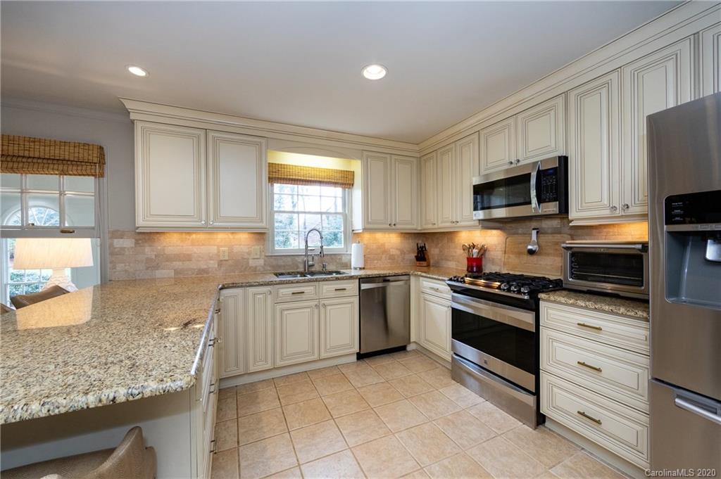 4124 Crossgate Road Charlotte, NC 28226 - Photo 19 of 36 Gallery Image 19