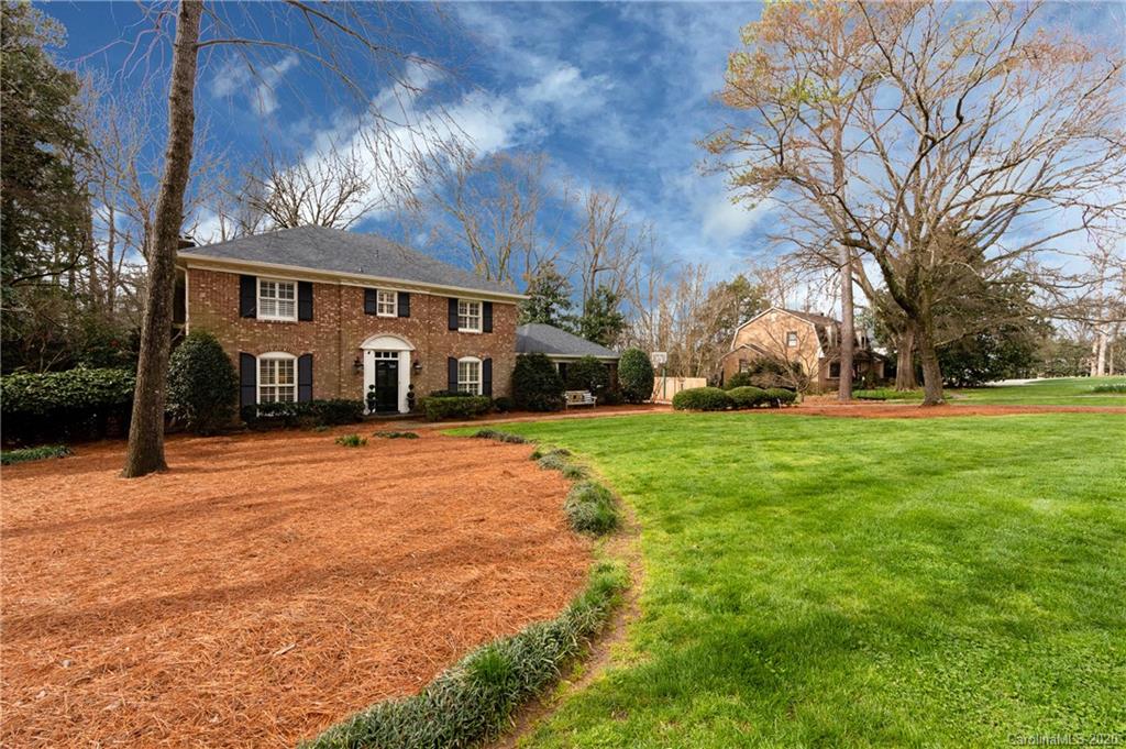 4124 Crossgate Road Charlotte, NC 28226 - Photo 4 of 36 Gallery Image 4