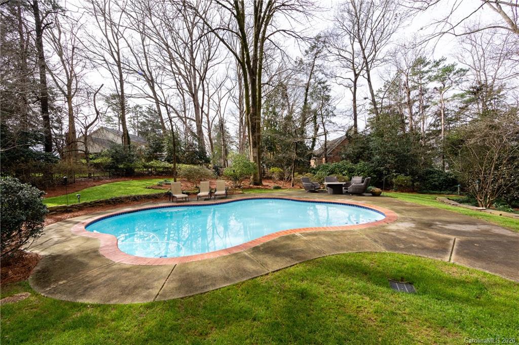 4124 Crossgate Road Charlotte, NC 28226 - Photo 33 of 36 Gallery Image 33