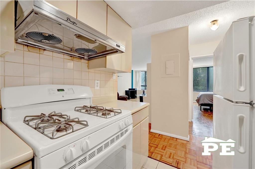 755 Narrows Road North, Unit 712 Staten Island, NY 10304 - Photo 13 of 25