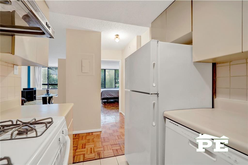 755 Narrows Road North, Unit 712 Staten Island, NY 10304 - Photo 14 of 25