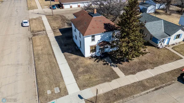 $146,000 | 405 2nd Street Northeast, Valley City, ND 58072