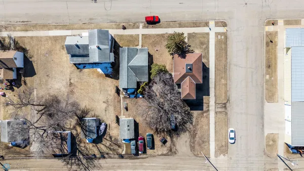 $146,000 | 405 2nd Street Northeast, Valley City, ND 58072