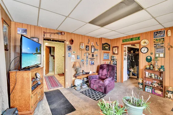 $146,000 | 405 2nd Street Northeast, Valley City, ND 58072