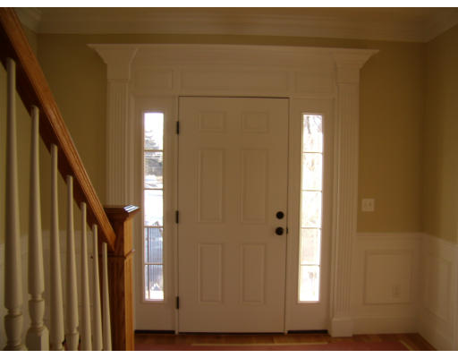 93 Woodledge Road Needham, MA 02492 - Photo 3 of 5