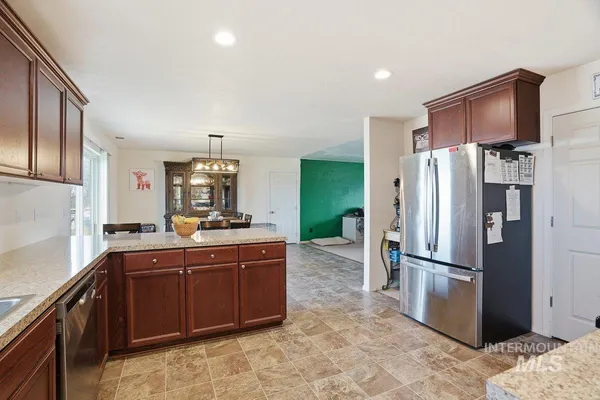$575,000 | 28811 Old Highway 30, Caldwell, ID 83607