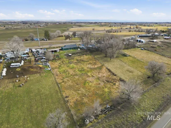 $575,000 | 28811 Old Highway 30, Caldwell, ID 83607