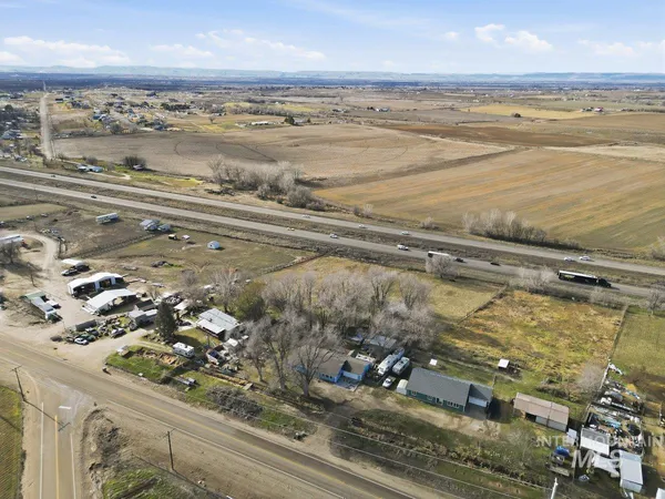 $575,000 | 28811 Old Highway 30, Caldwell, ID 83607