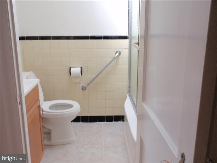 1820 Pennington Road Philadelphia, PA 19151 - Photo 6 of 12 Gallery Image 6
