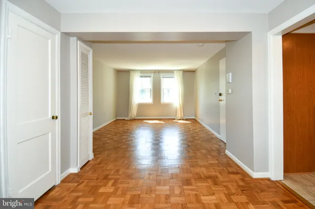 $319,000 | 6608 Potomac Avenue, Unit B2, Alexandria, VA 22307