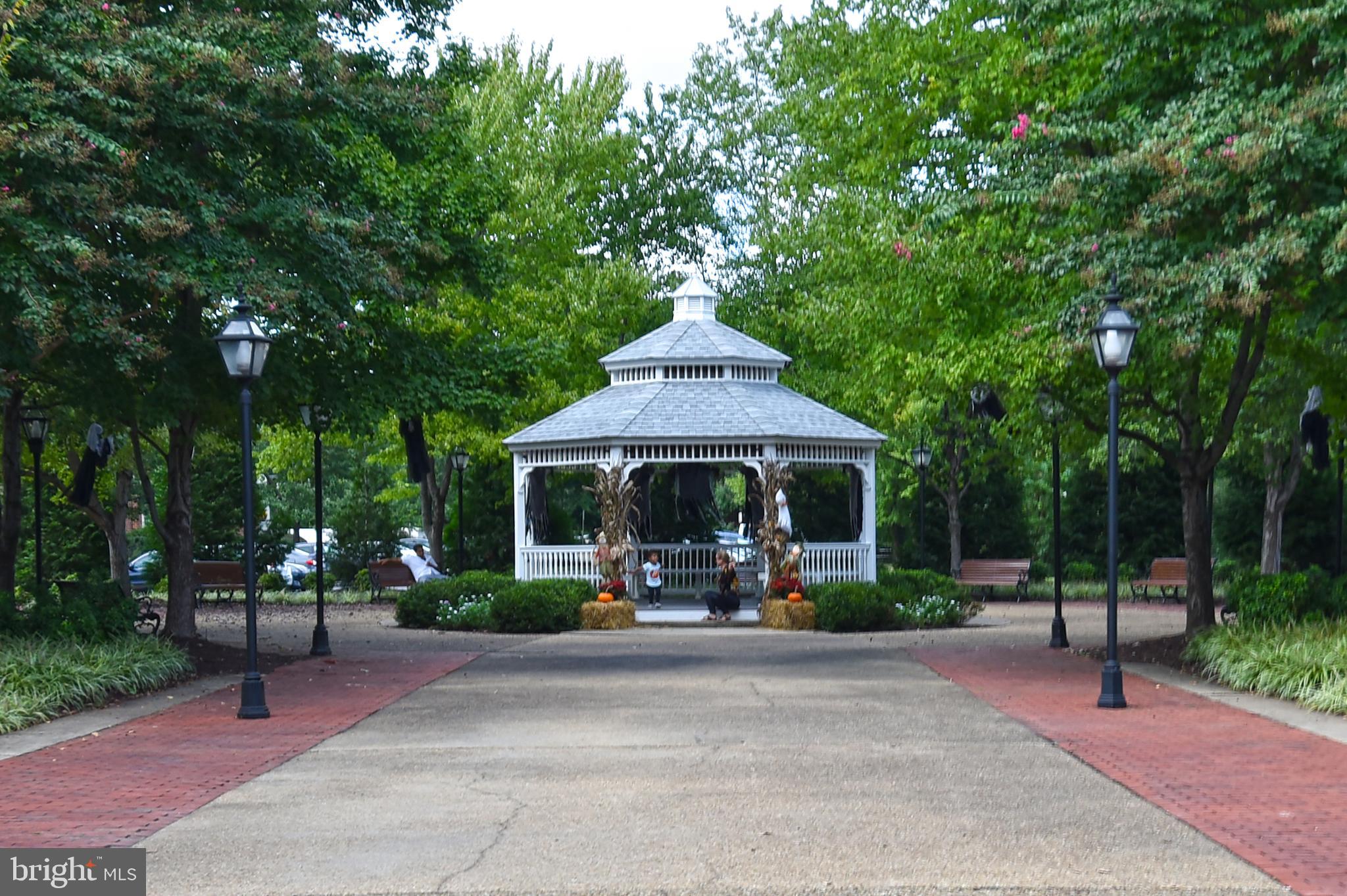 6608 Potomac Avenue, Unit B2 Alexandria, VA 22307 - Photo 28 of 34