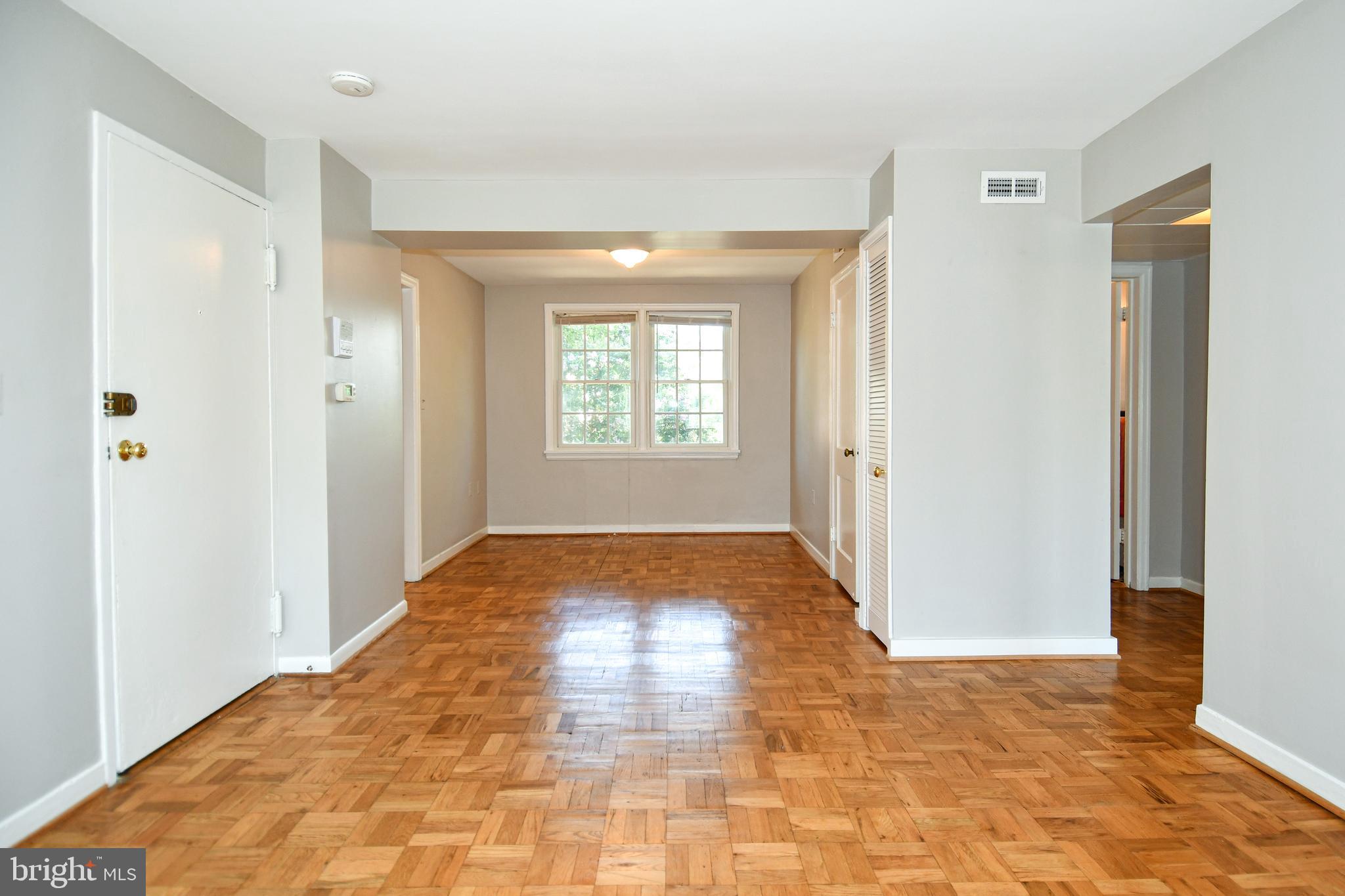 6608 Potomac Avenue, Unit B2 Alexandria, VA 22307 - Photo 4 of 34