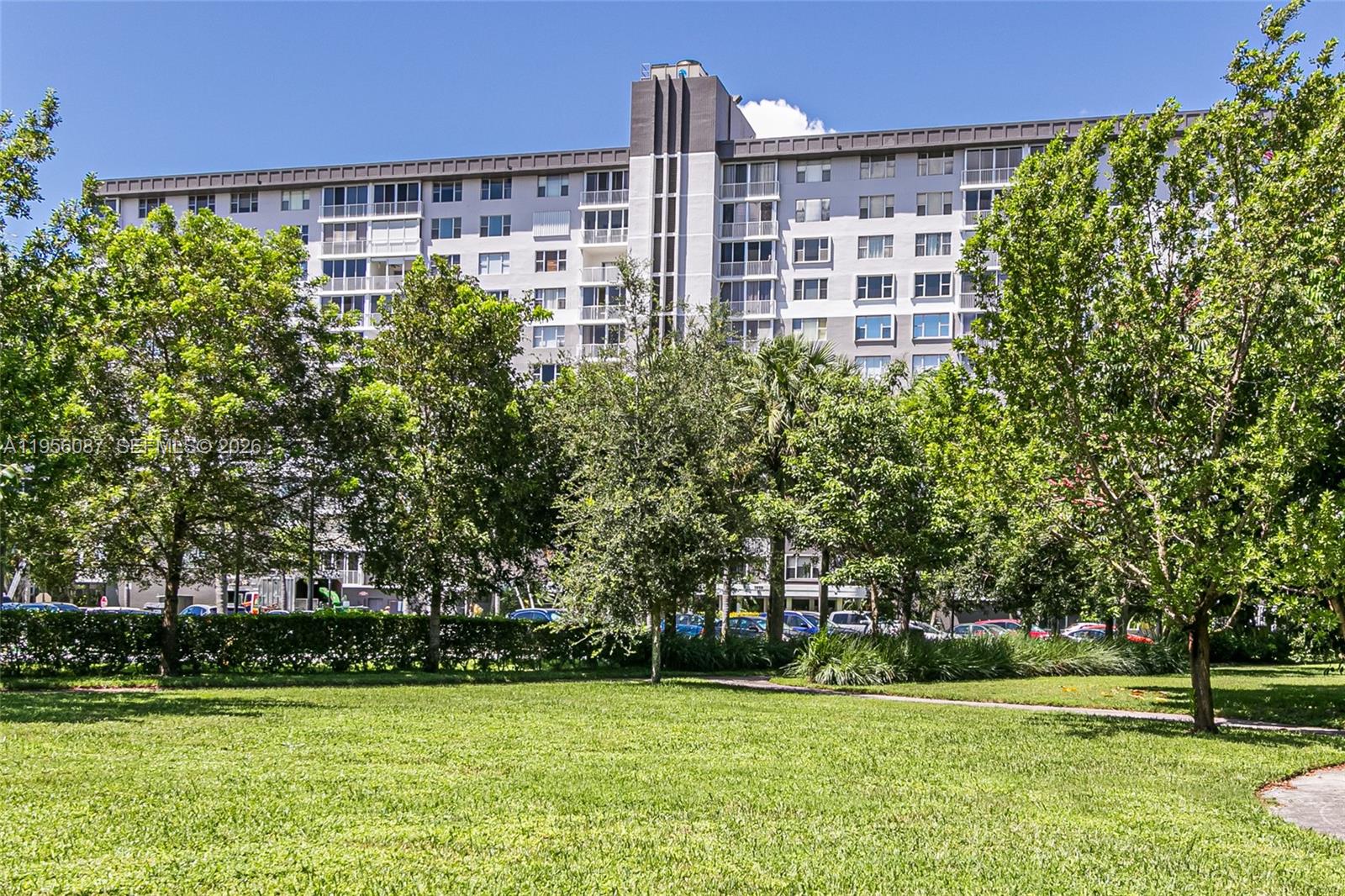 3850 Washington Street, Unit 702 Hollywood, FL 33021 - Photo 28 of 32