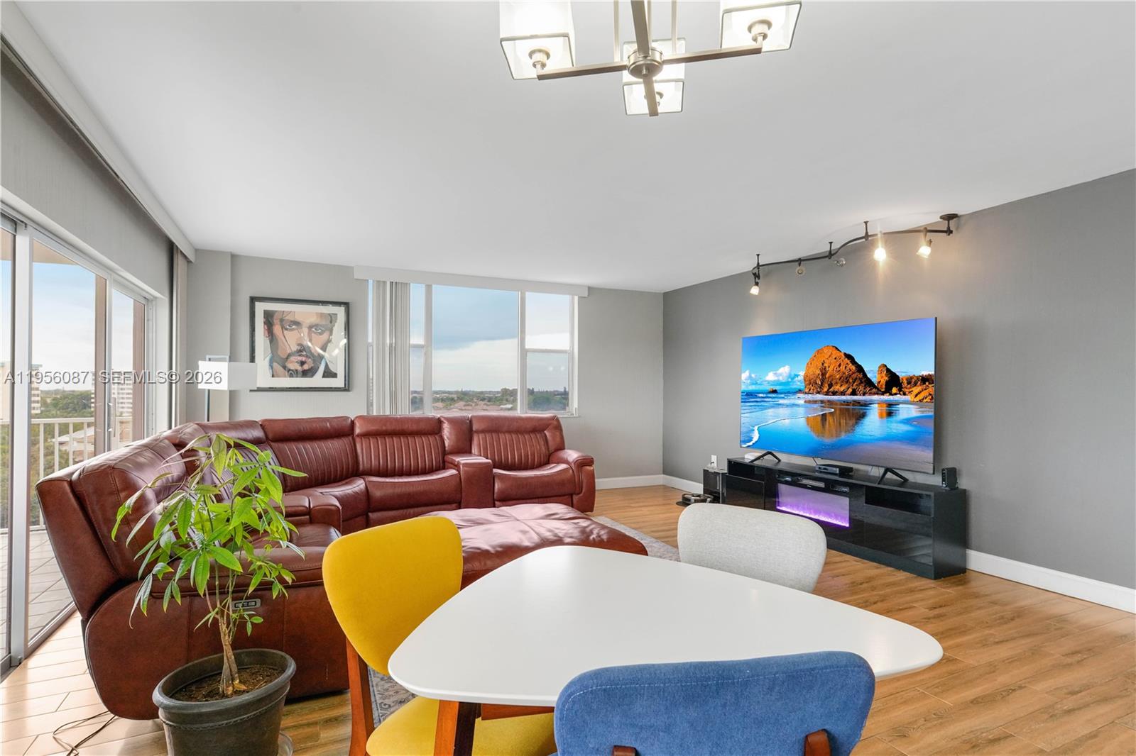 3850 Washington Street, Unit 702 Hollywood, FL 33021 - Photo 8 of 32