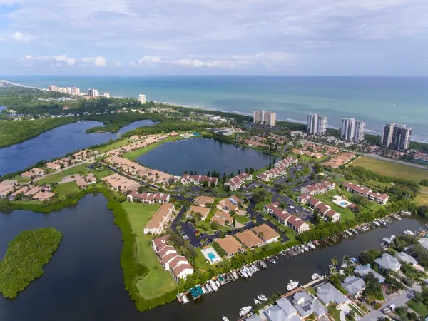 $2,500 | 3206 South Lakeview Circle, Unit 105, Hutchinson Island, FL 34949