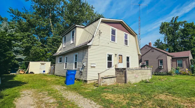 $105,000 | 945 North Summit Street, Morenci, MI 49256