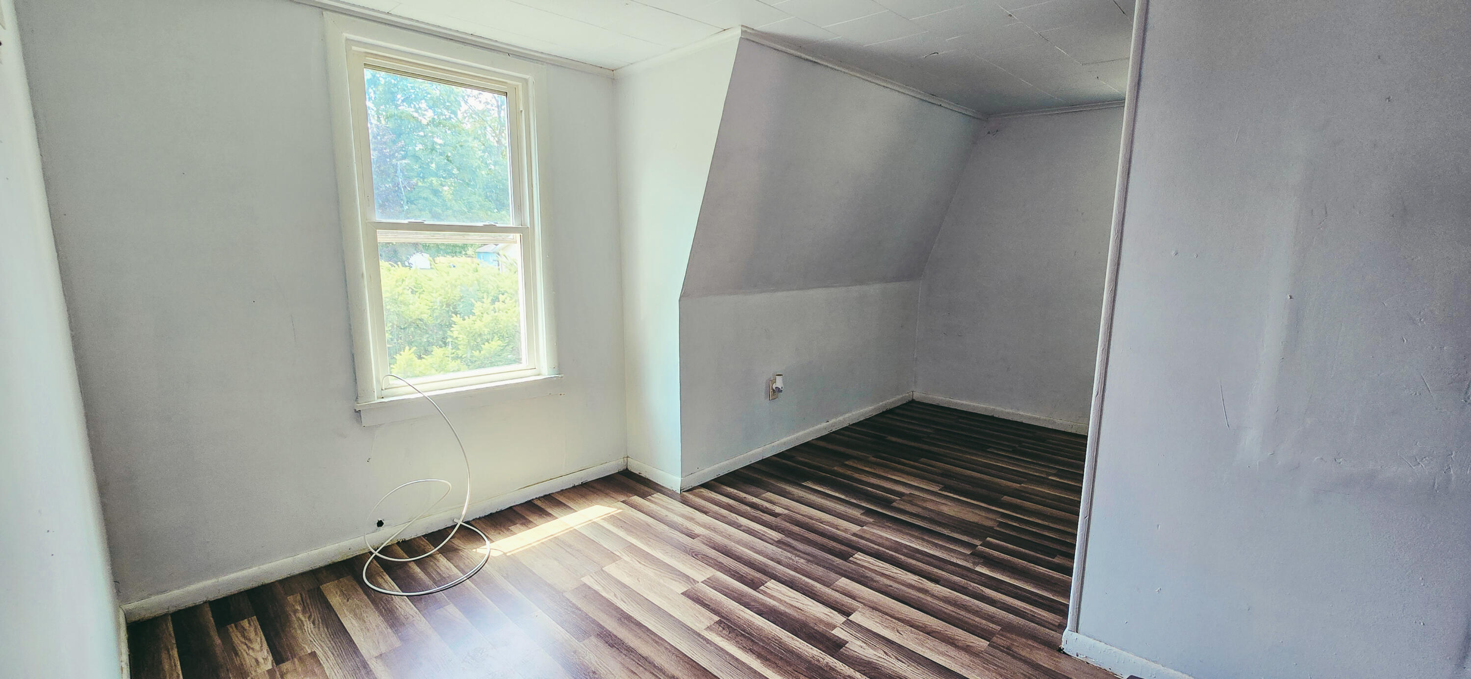 945 North Summit Street Morenci, MI 49256 - Photo 22 of 31 20240731_130538