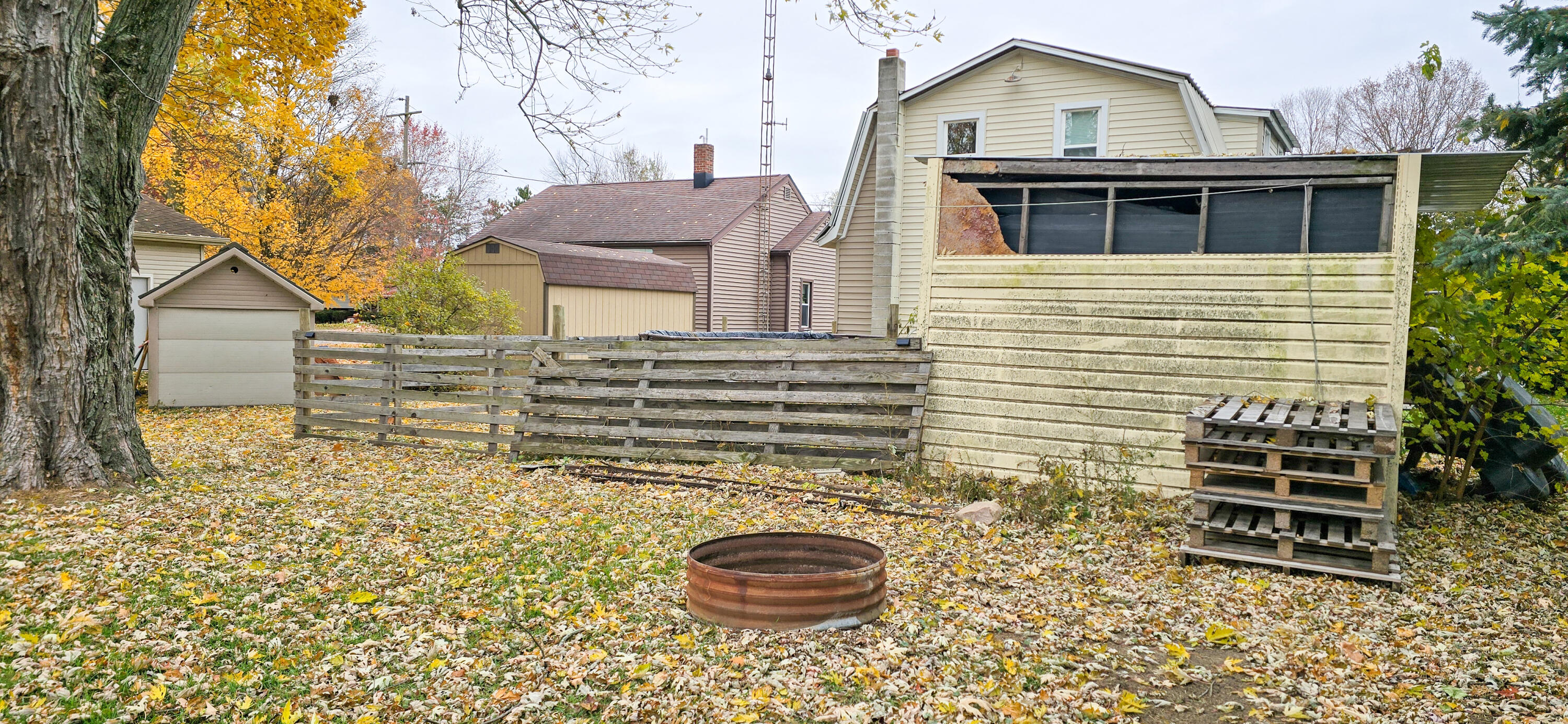 945 North Summit Street Morenci, MI 49256 - Photo 24 of 31 20251108_102232