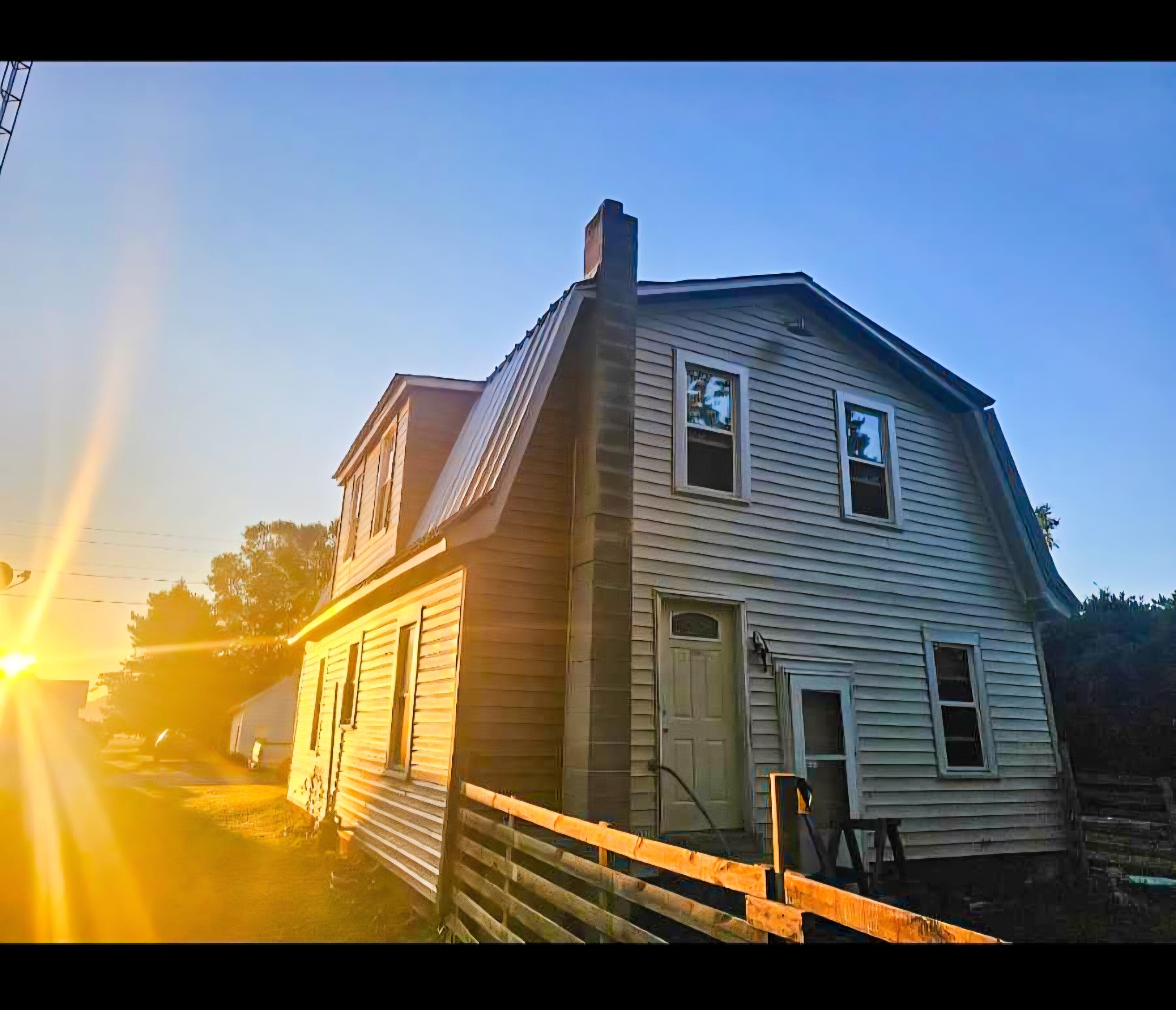 945 North Summit Street Morenci, MI 49256 - Photo 29 of 31 Snapchat-1019985222