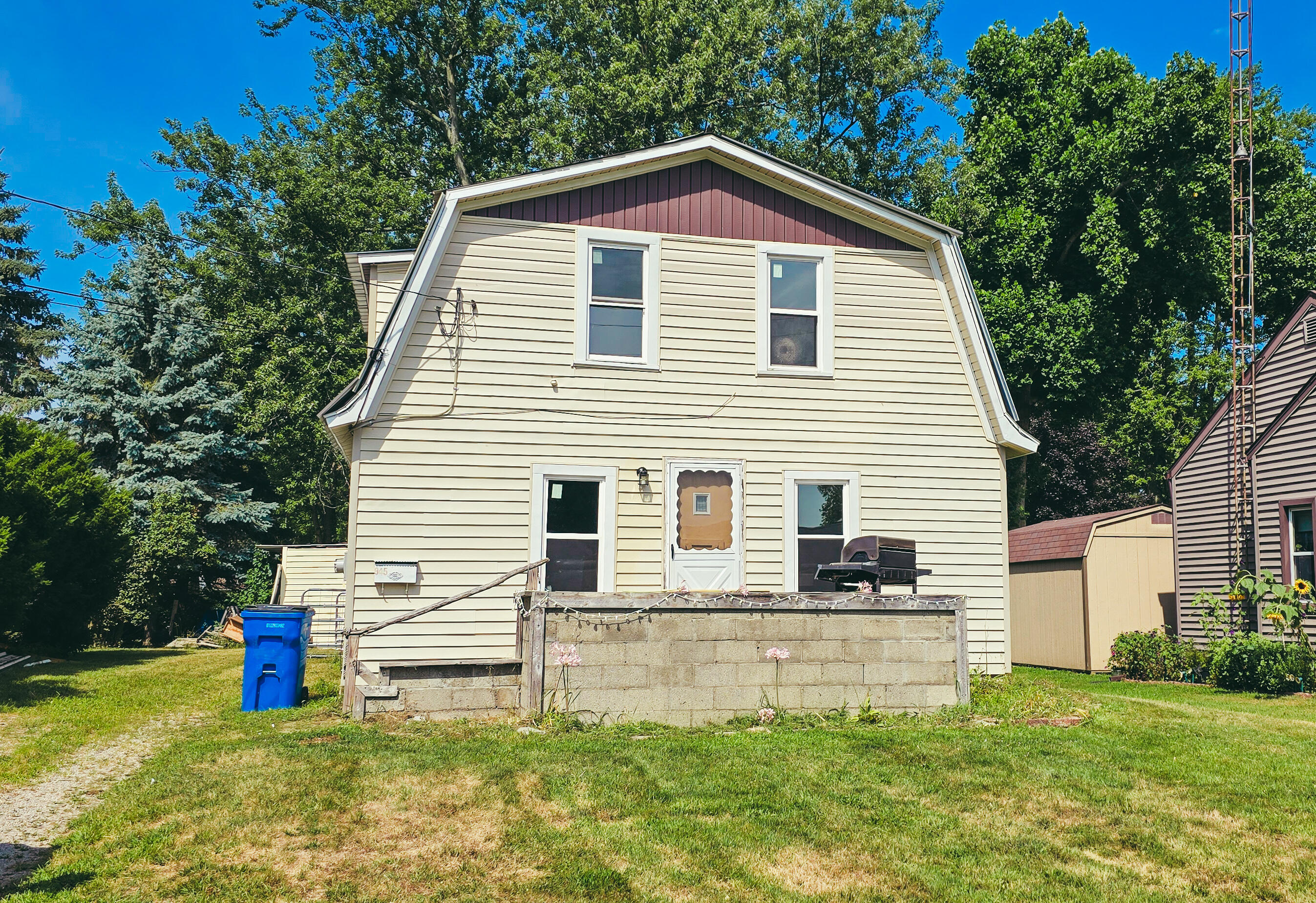 945 North Summit Street Morenci, MI 49256 - Photo 30 of 31 20240801_111219