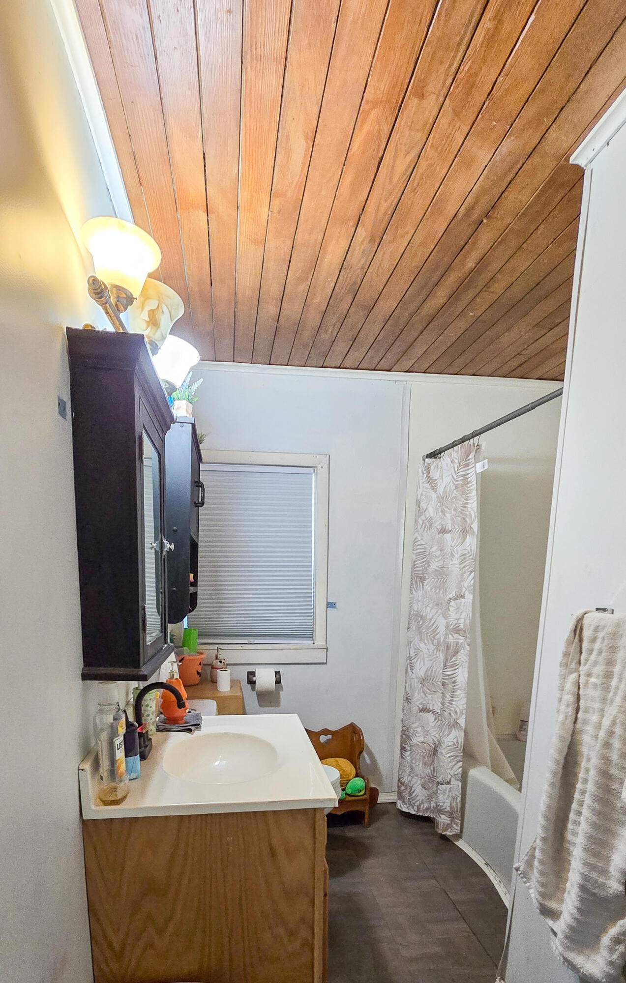 945 North Summit Street Morenci, MI 49256 - Photo 9 of 31 20251108_100841