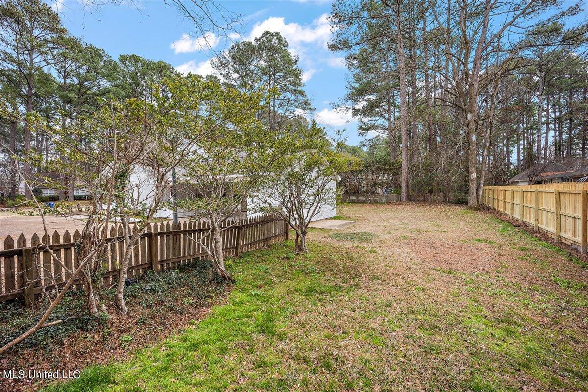 5460 Briarfield Road Jackson, MS 39211 - Photo 34 of 35 37-HTP_0505