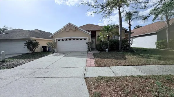 $2,400 | 10216 Oasis Palm Drive, Tampa, FL 33615