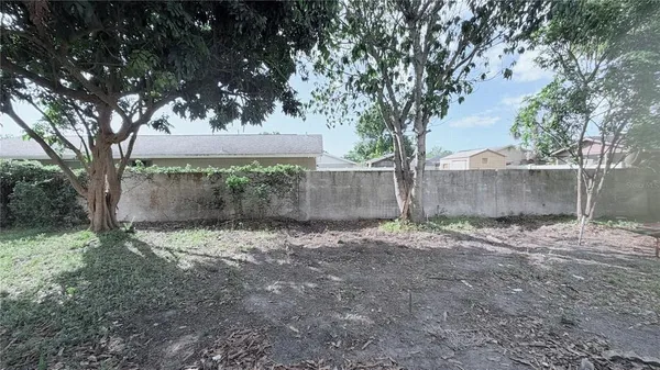 $2,400 | 10216 Oasis Palm Drive, Tampa, FL 33615