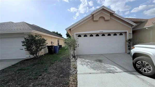$2,400 | 10216 Oasis Palm Drive, Tampa, FL 33615
